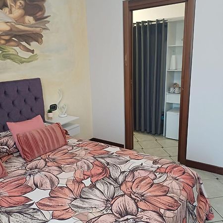 Maryhouse - Ingresso Indipendente Hotel Venegono Superiore Bagian luar foto